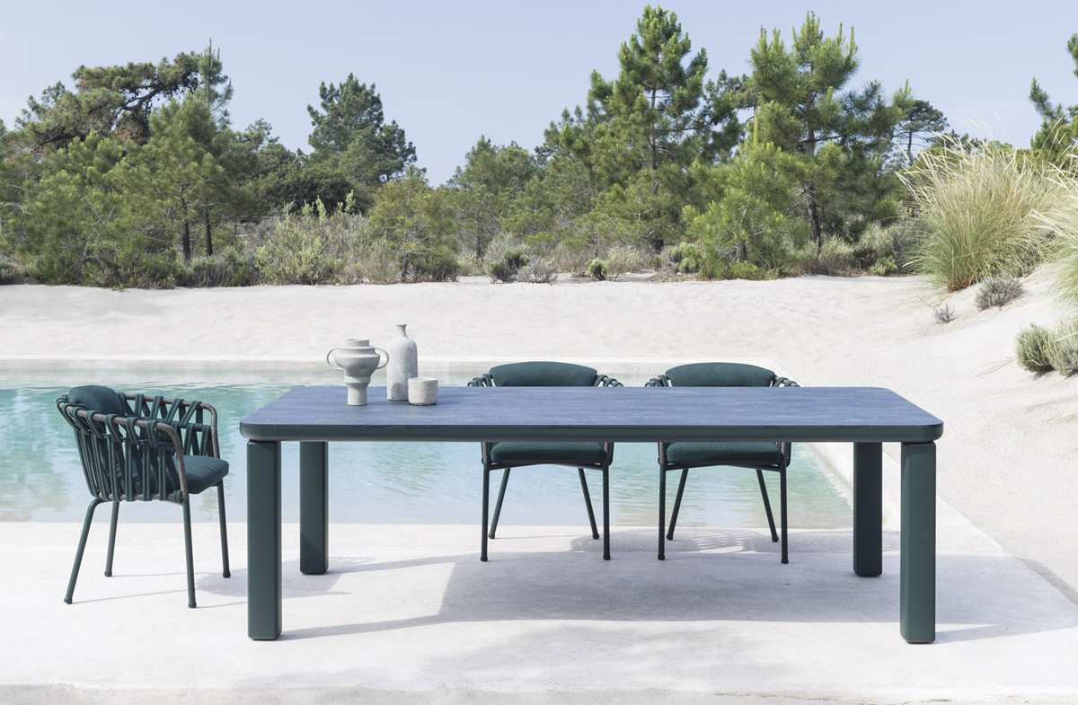 Outdoor Dining Table 04648
