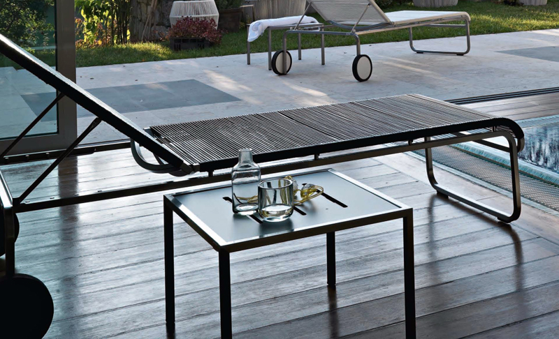 Outdoor Coffee Table 09451