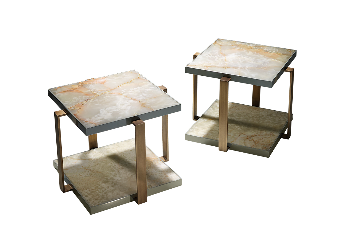 Side table 01792