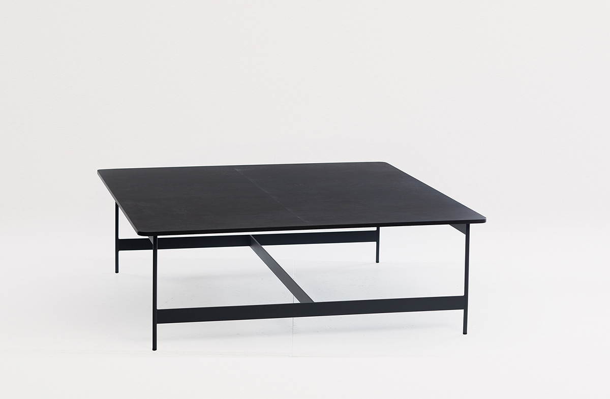 Coffee Table 04489