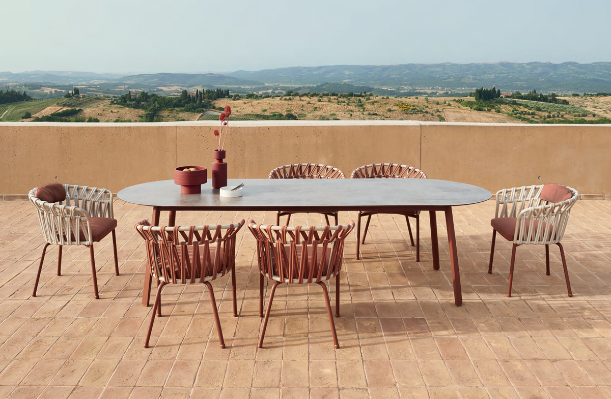 Outdoor Dining Table 09612