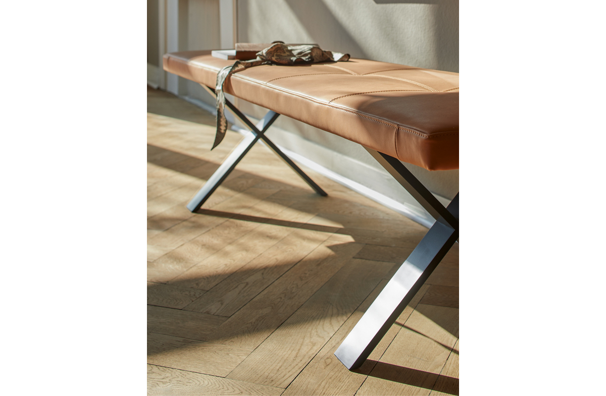 Bench 13907