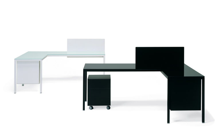 Desk 01636